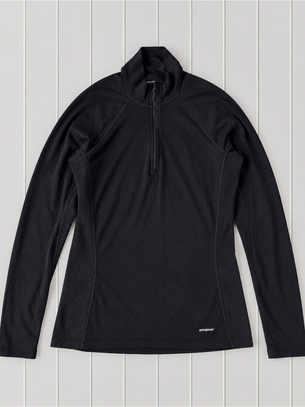 Patagonia Woman Black Lightweight Thermal Capilene Baselayer Sweater MEDIUM